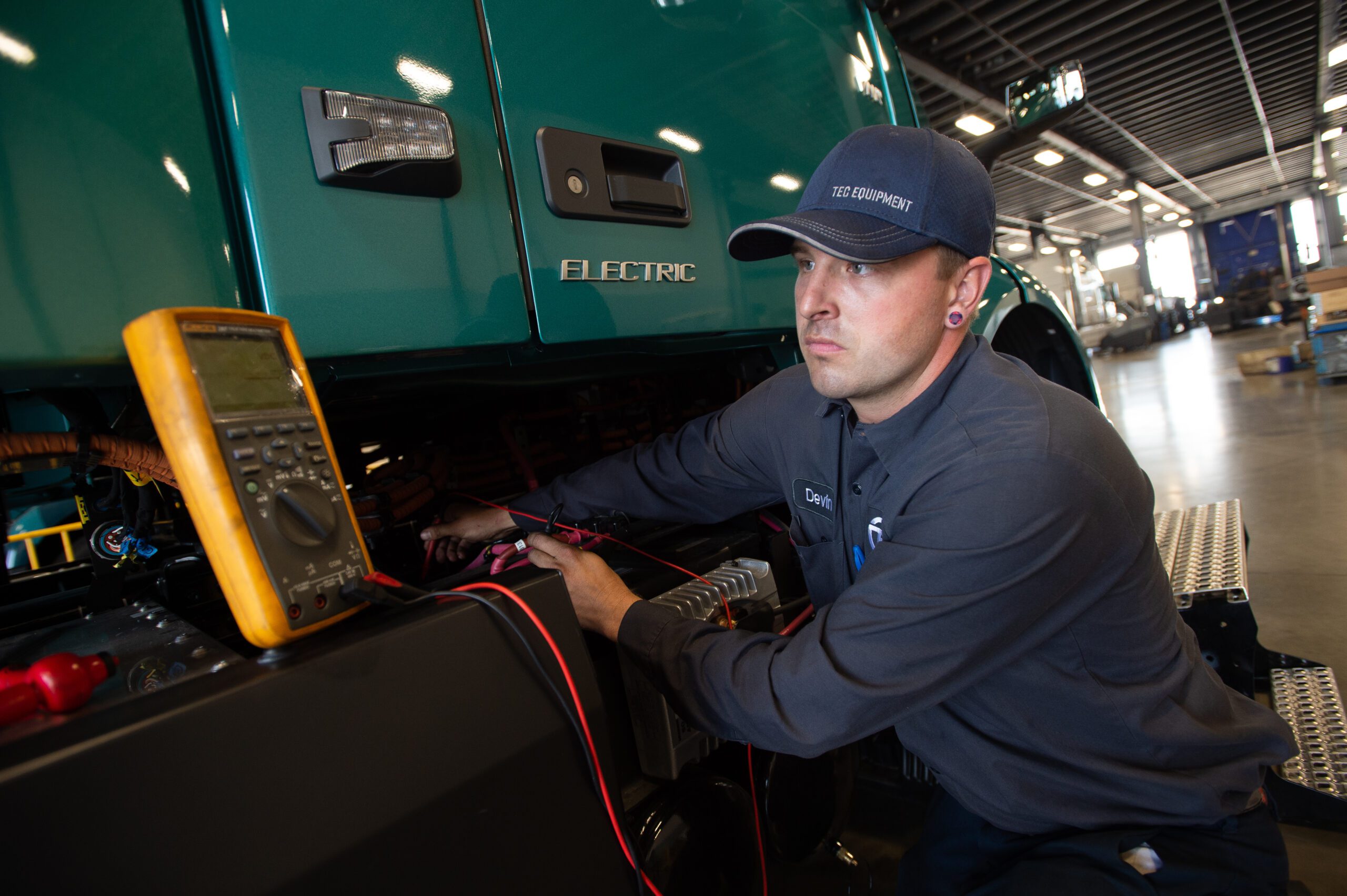 Volvo Trucks Names TEC Equipment Fontana as First Volvo EV Certified